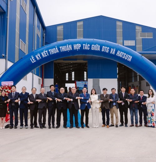 More than 150 skilled personnel in key areas: warehouse operations, transportation, project management, engineering, and business development.